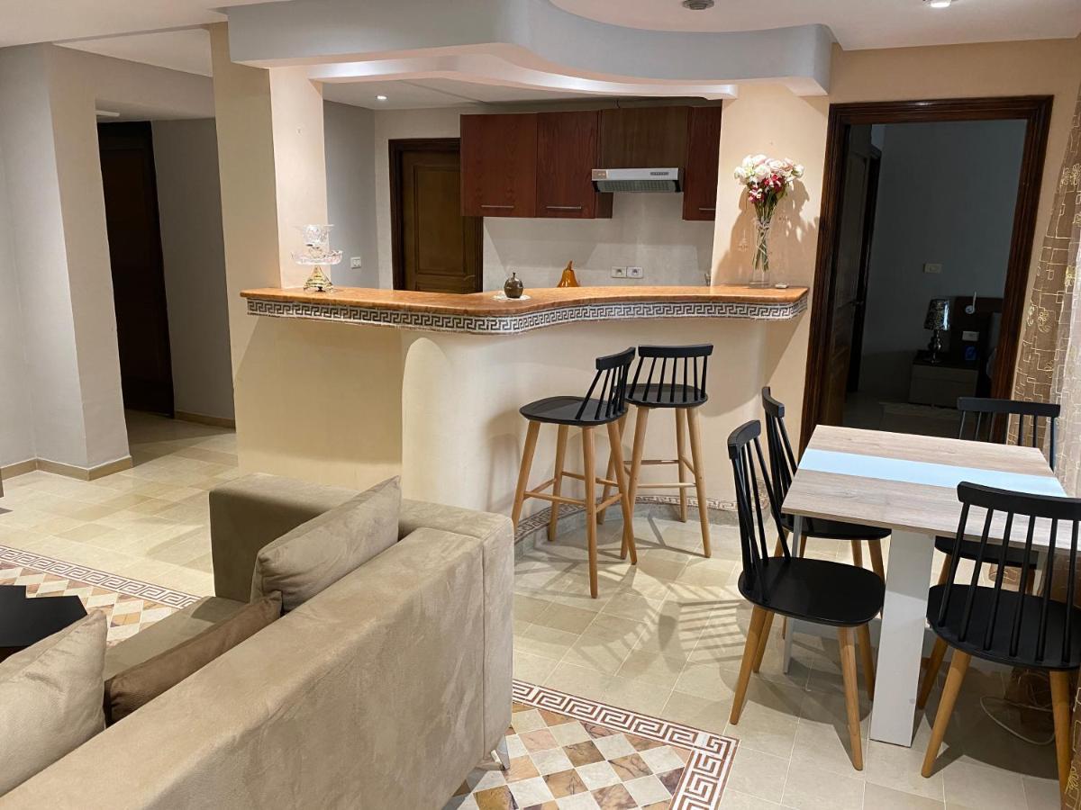 Apartment Palace Luxury Apartment-2 Bdr