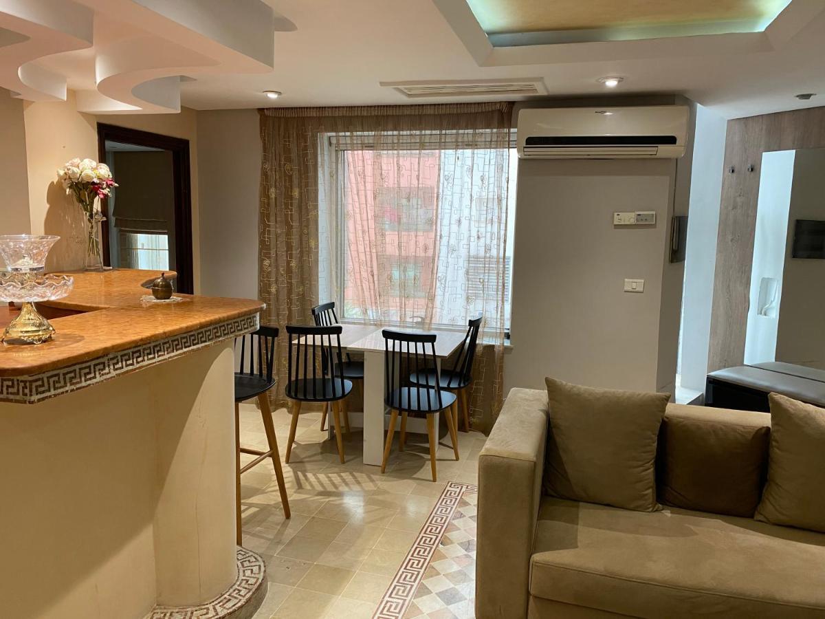 Apartment Palace Luxury Apartment-2 Bdr *
